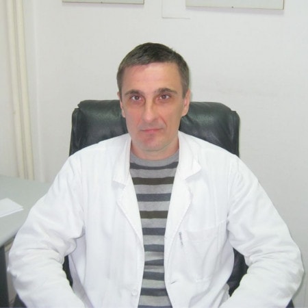 Dr Igor Mladenović