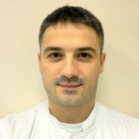 Dr Nenad Ivanović