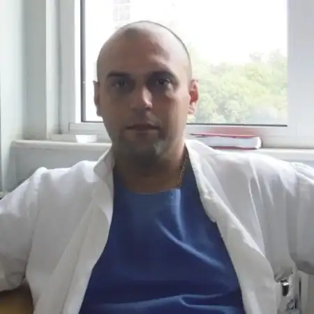 Spec. dr med. Dejan Stojiljković