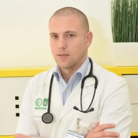 Ass. dr Nikola Topalović