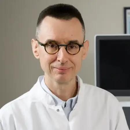 Prof. dr Dušan Paripović