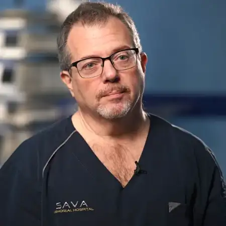 Spec. dr med. Andrew Fishman