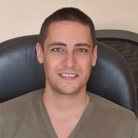 Spec. dr med. Nikola Vukosavljević