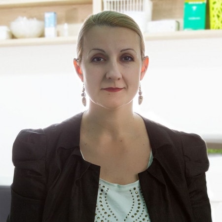 Dr Mirjana Veselinović