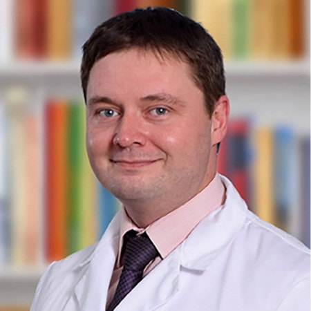 Dr Viktor Ognjanović